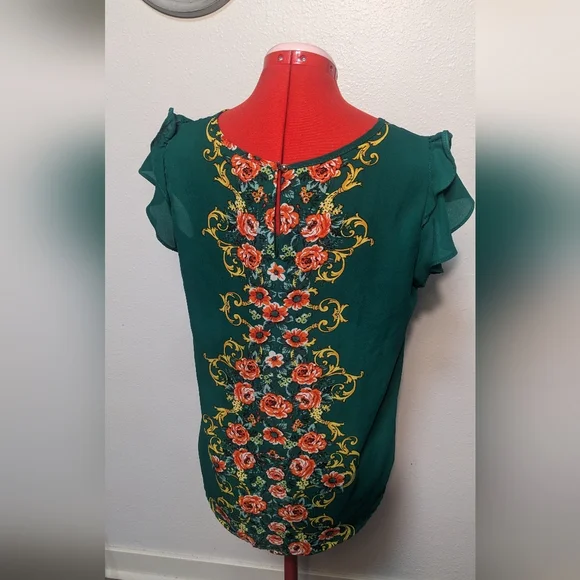 OLM Green Floral Flutter Sleeve Blouse Women's Medium - Picture 3 of 7